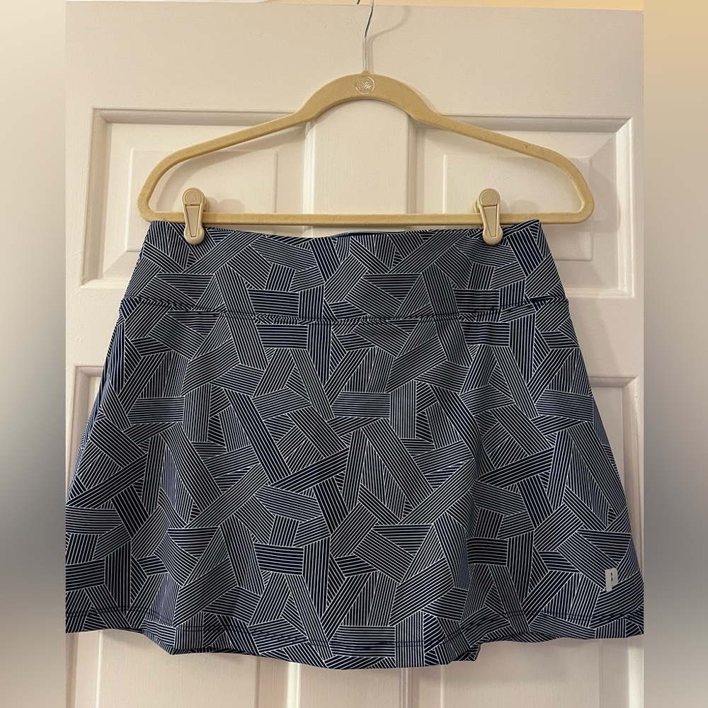 Prince medium tennis skirt.  15” length.